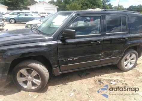 2013 Jeep Patriot Latitude z USA, uszkodzony, nr VIN 1C4NJRFB4DD263722